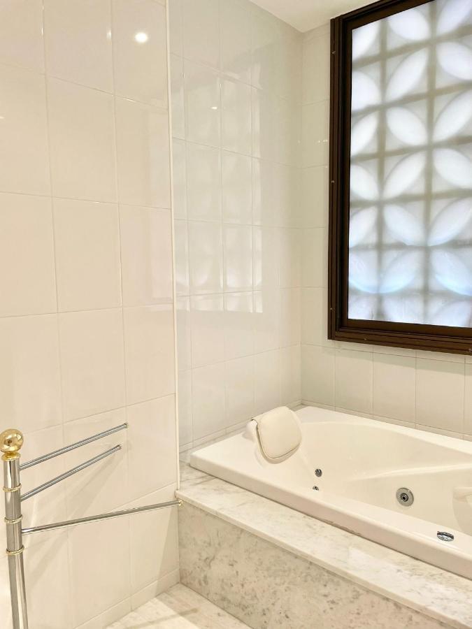 Luxury Family In Apartamento