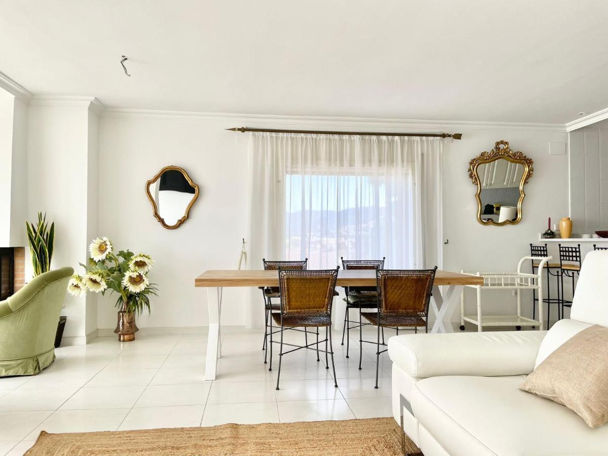 Luxury Family In * Rosas