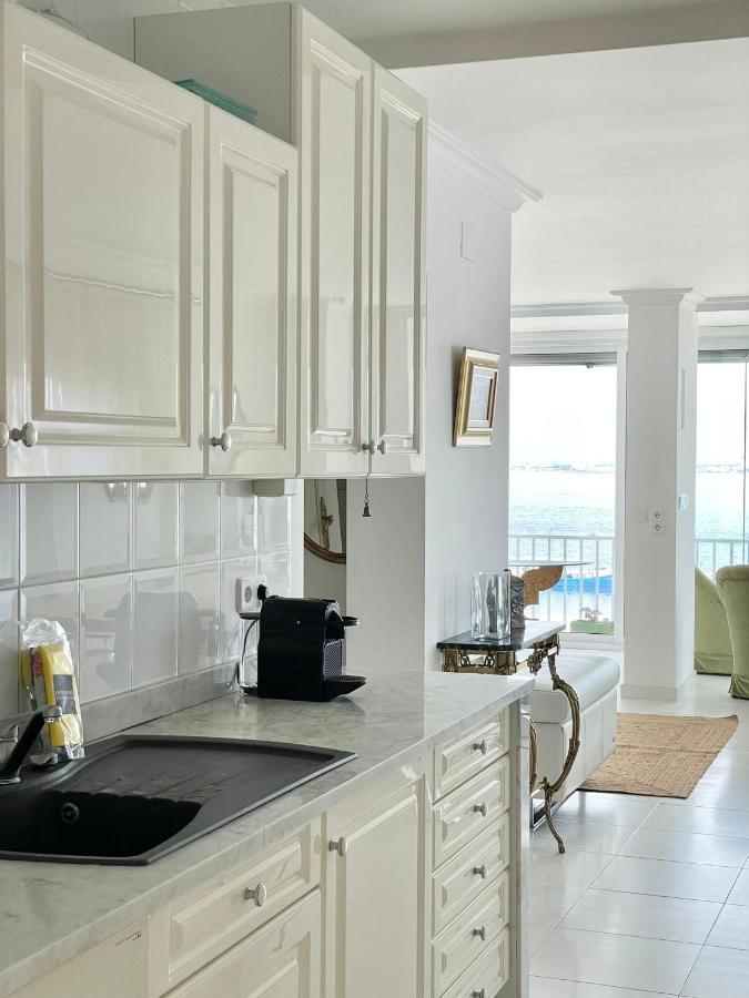Luxury Family In Apartment *