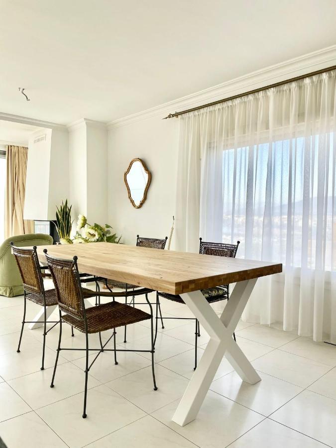 Apartment Luxury Family In *